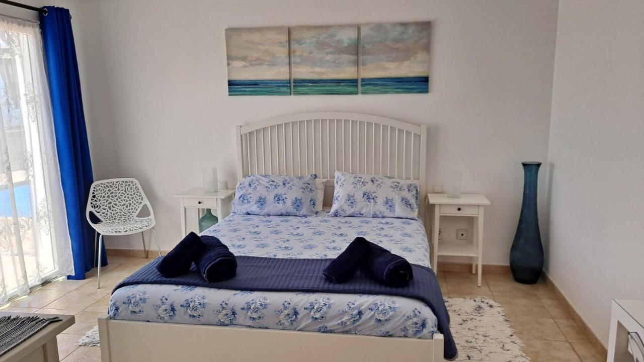 Villa Essence - A Unique Detached Villa With A-C, Heated Private Pool, Hottub, Gardens, Patios And Stunning Views! Tías Eksteriør billede