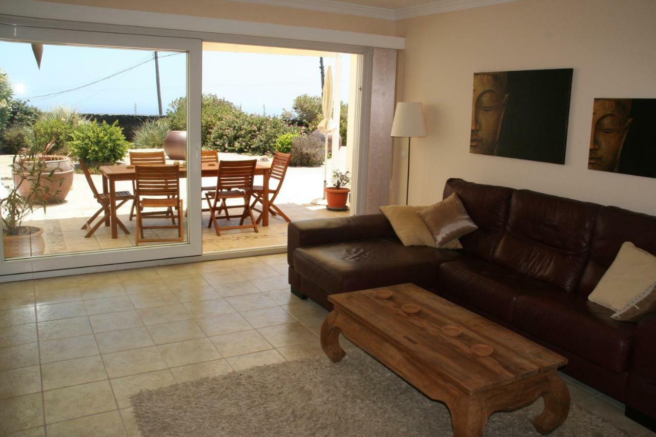Villa Essence - A Unique Detached Villa With A-C, Heated Private Pool, Hottub, Gardens, Patios And Stunning Views! Tías Eksteriør billede
